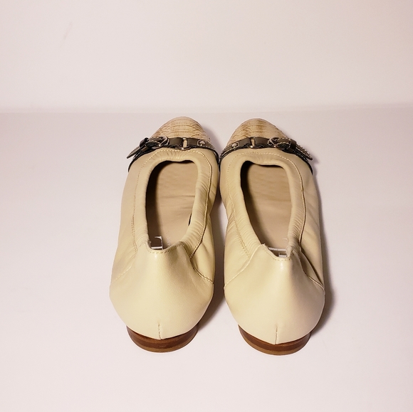 AGL Ballet Leather Cream Flats - Picture 3 of 7